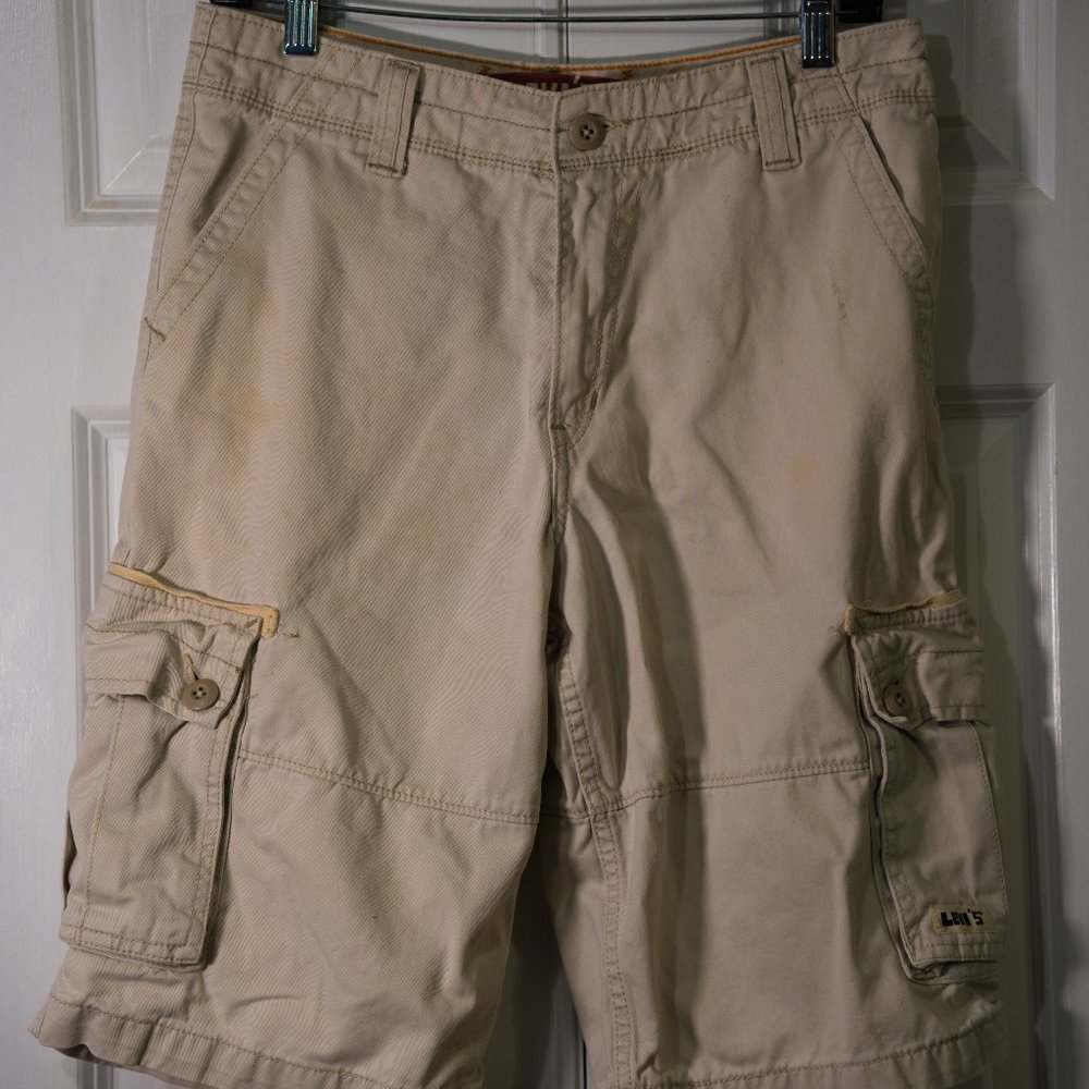 Levi's Tan Cargo Shorts